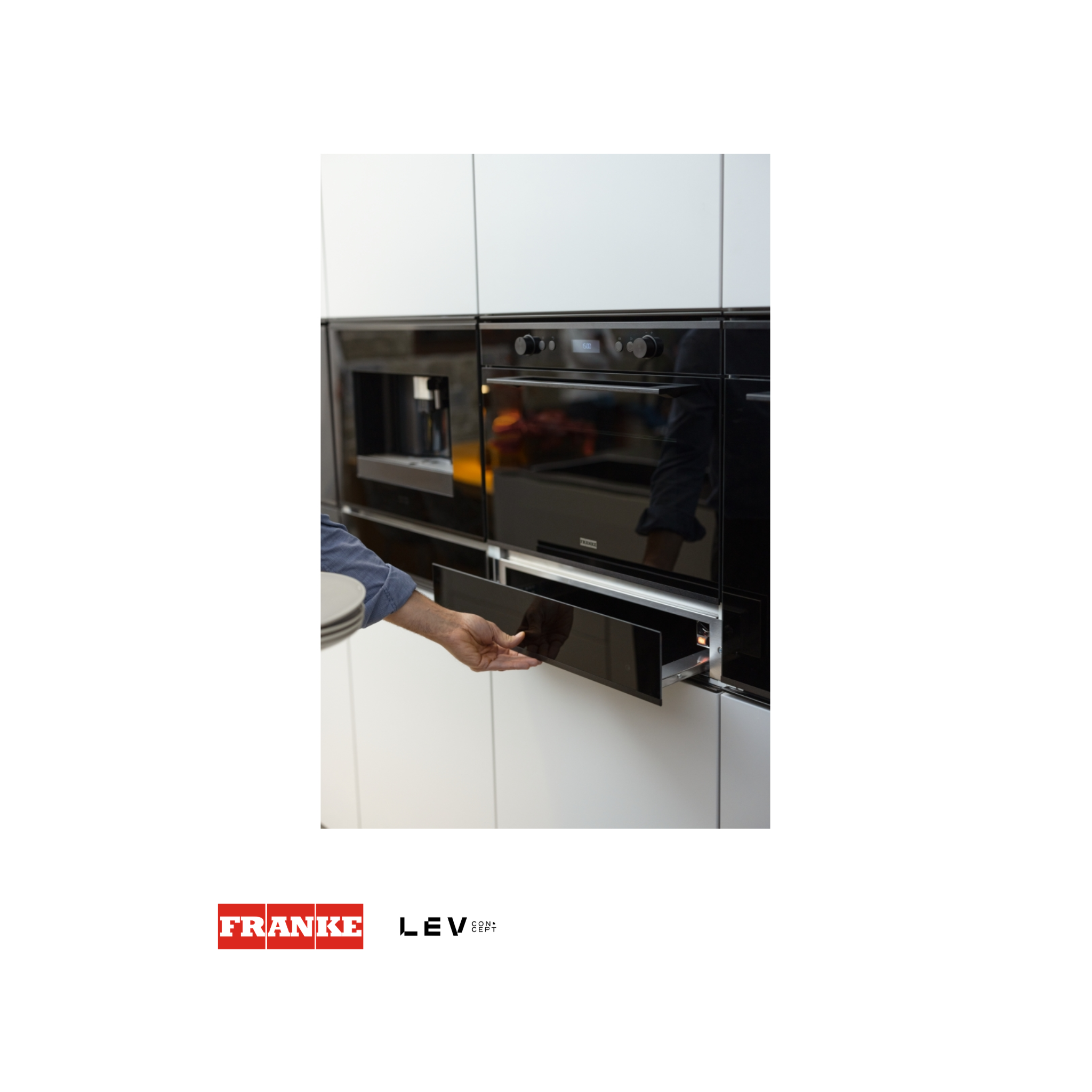 Calientaplatos empotrable Franke Mythos 16L — Negro mate